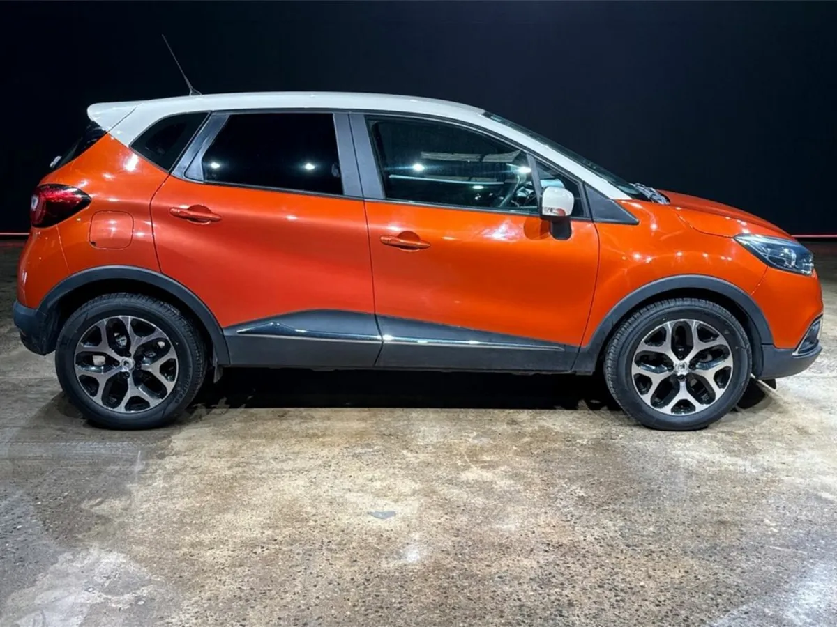 Renault Captur 1.2 AUTOMATIC TWO-TONE - UPGRADED A - Image 3