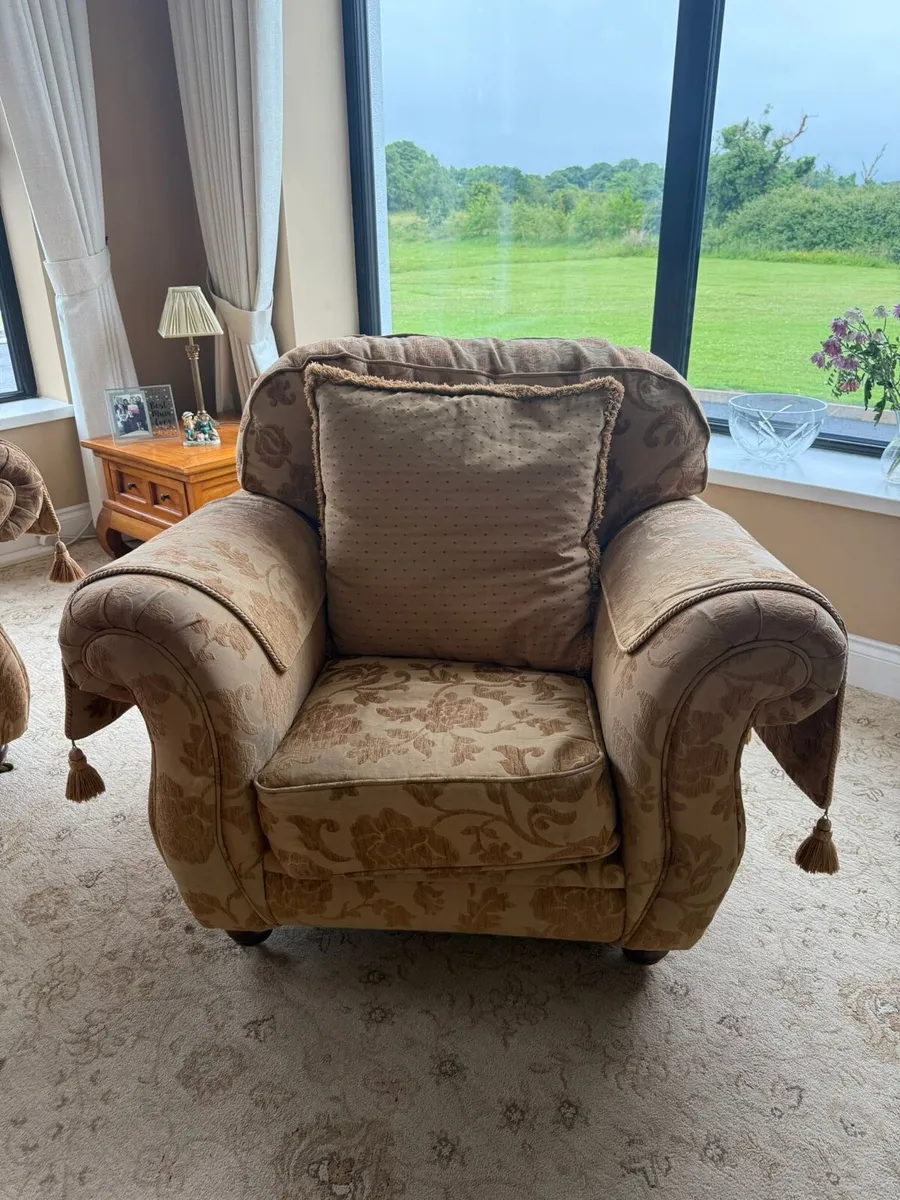 Suite of furniture - Image 3