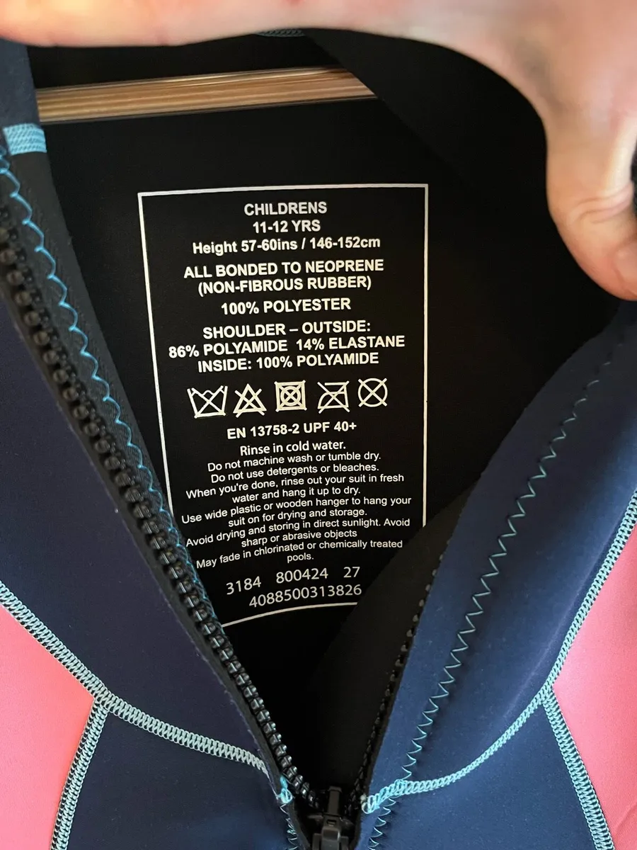 Child’s Wetsuit 11-12 years - Image 2