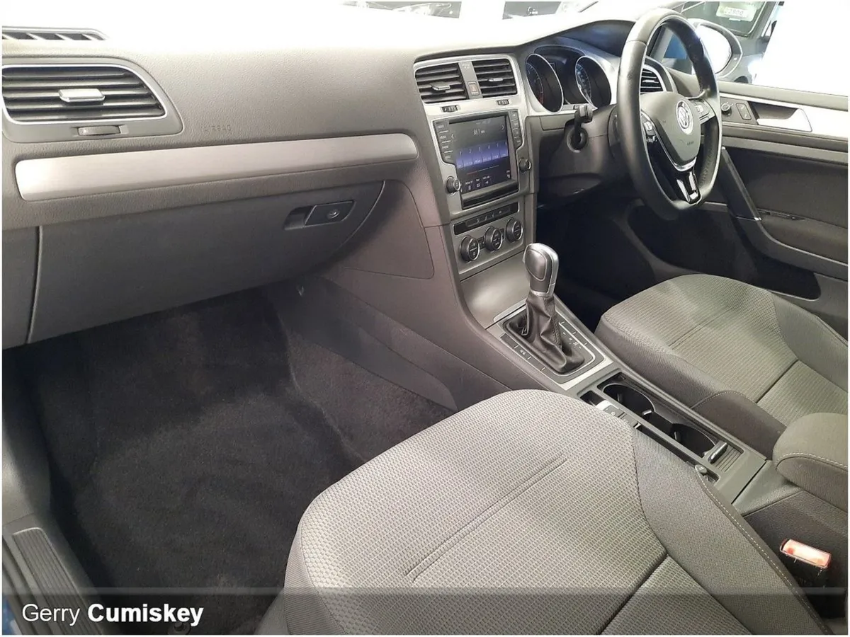 Volkswagen Golf Comfortline Automatic 1.2tsi DSG - Image 2