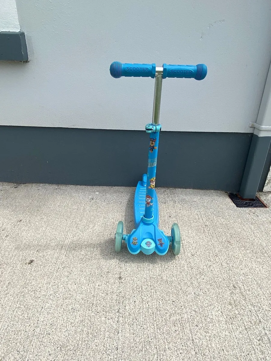 Paw Patrol Scooter - Image 2