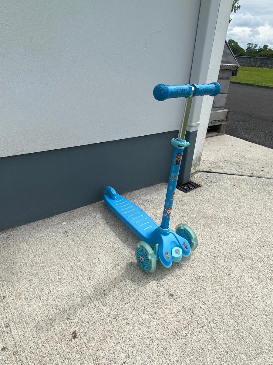 Paw Patrol Scooter - Image 3