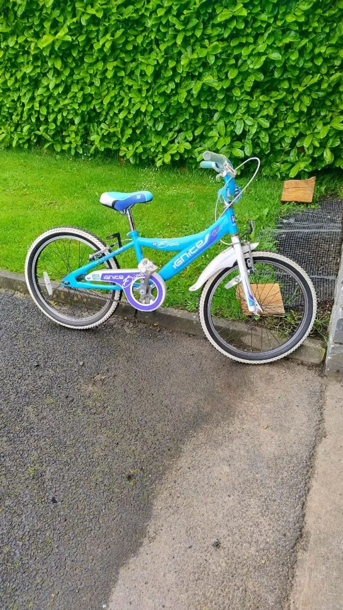 Kids bike - Image 3