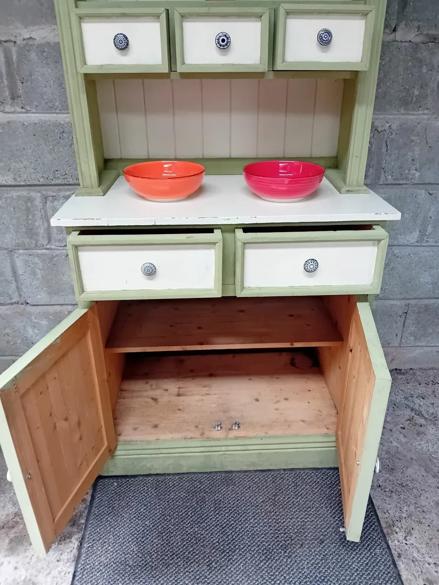 Kitchen dresser - Image 3