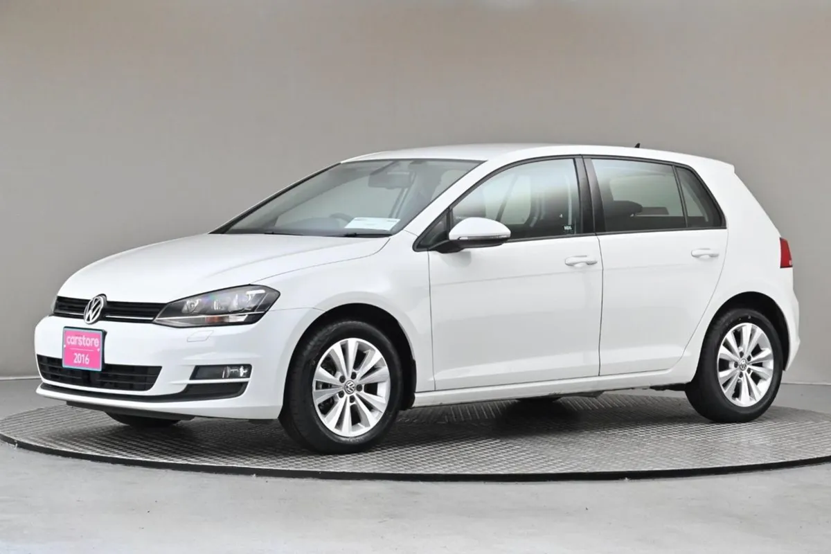 Volkswagen Golf 1.2 TSI DSG MK7 Comfortline  reve - Image 4