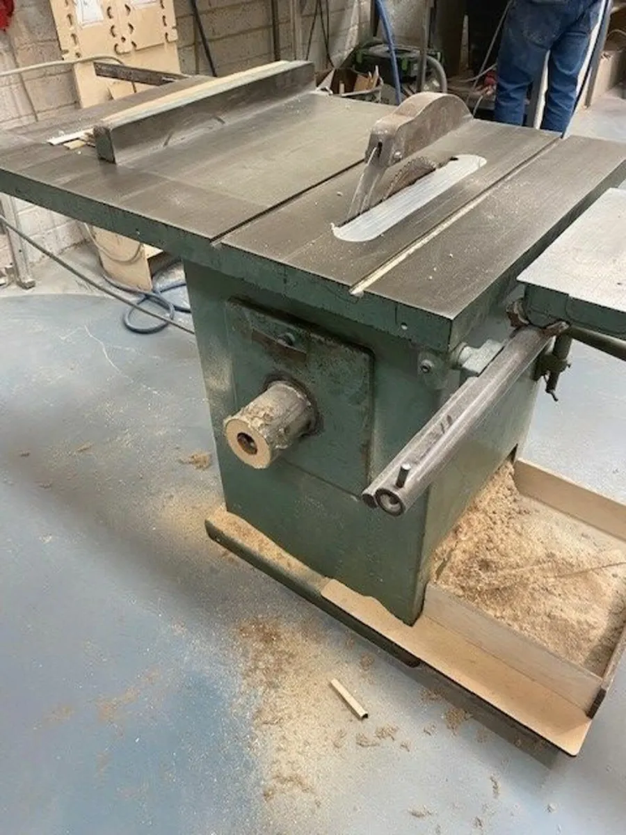 Heavy duty circular saw - Image 2