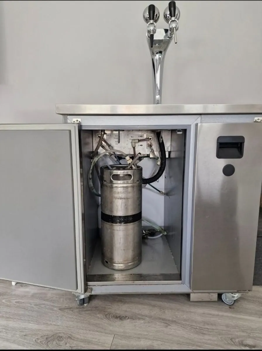 Mobile Home Bar - Image 3