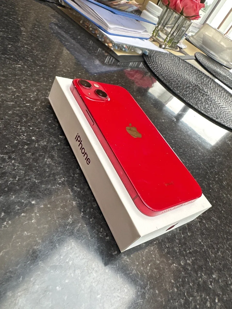 iPhone 13 128GB - Image 1