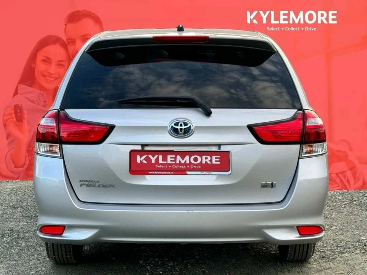 Toyota Corolla FIELDER 1.5 HYBRID AUTOMATIC - REVE - Image 4