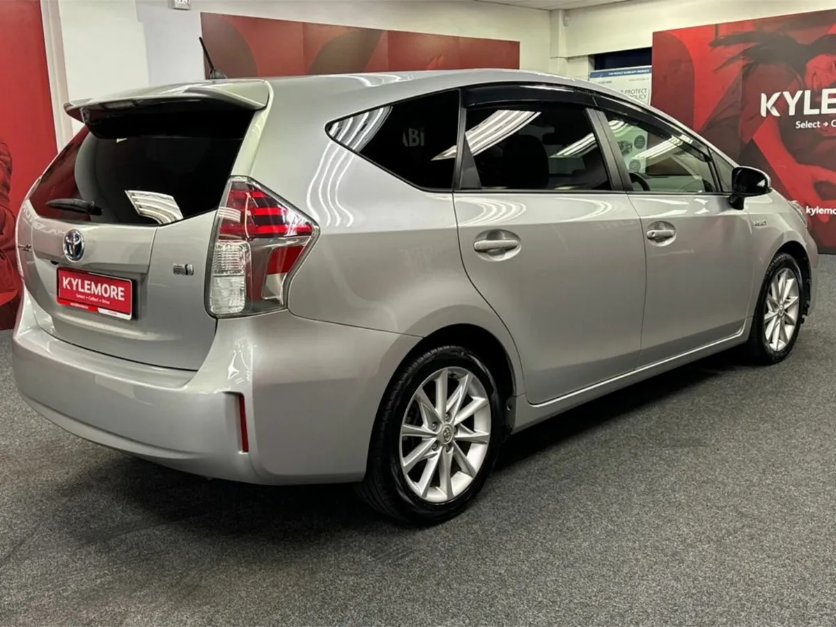 Toyota Prius ALPHA - 1.8 HYBRID AUTOMATIC - REVERS - Image 4