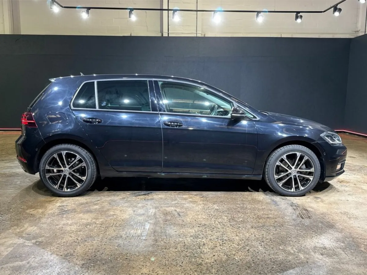 Volkswagen Golf 1.2 AUTOMATIC - Image 2