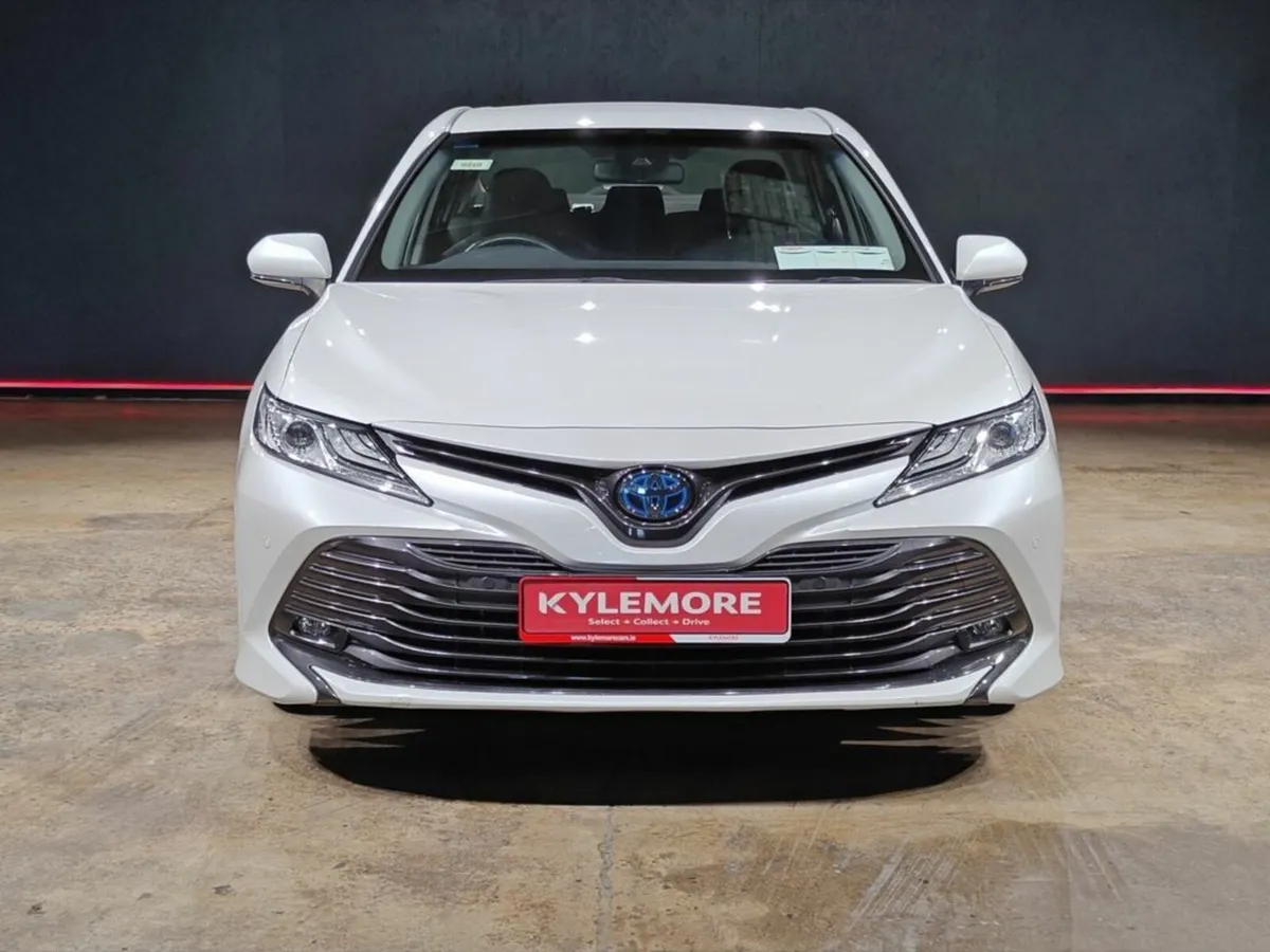 Toyota Camry 2.5 HYBRID - CRUISE CONTROL - SUPER E - Image 3