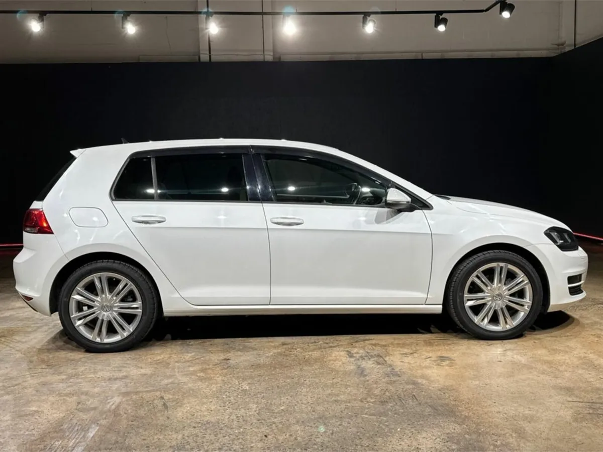 Volkswagen Golf 1.2 TSI AUTOMATIC - MILANO EDITION - Image 3