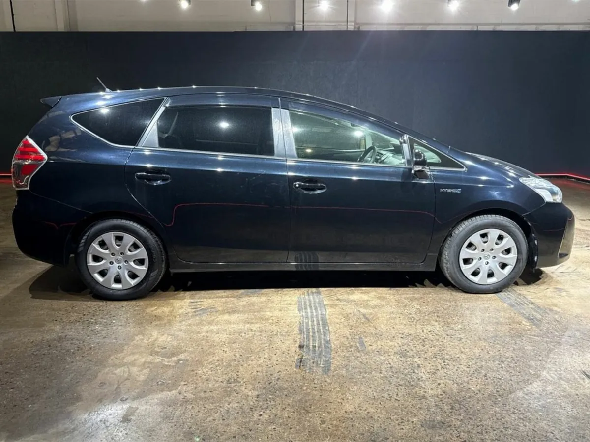 Toyota Prius 1.8 HYBRID AUTOMATIC - CRUISE CONTROL - Image 4