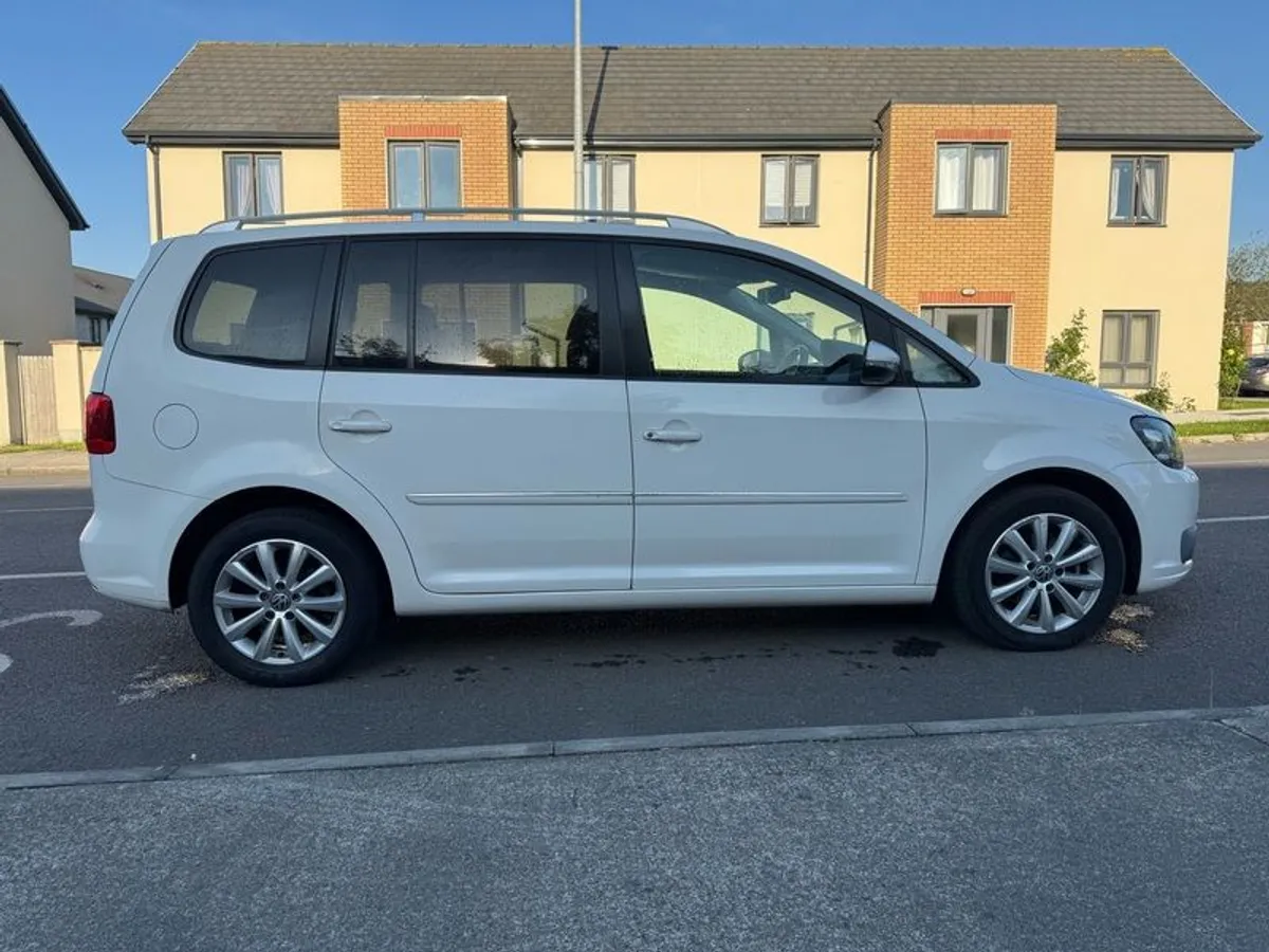 Volkswagen Touran 1.4 TSI 7 Speed Automatic 7 Seater With very Low mileage/ NCT. - Image 3