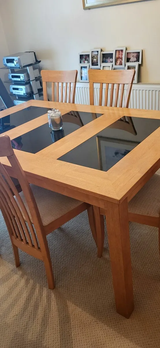 Dinning Table and 6 chairs - Image 4
