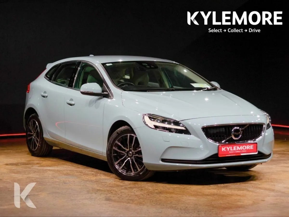 Volvo V40 T3 TUCK EDITION 1.5 AUTOMATIC - CREAM IN - Image 1
