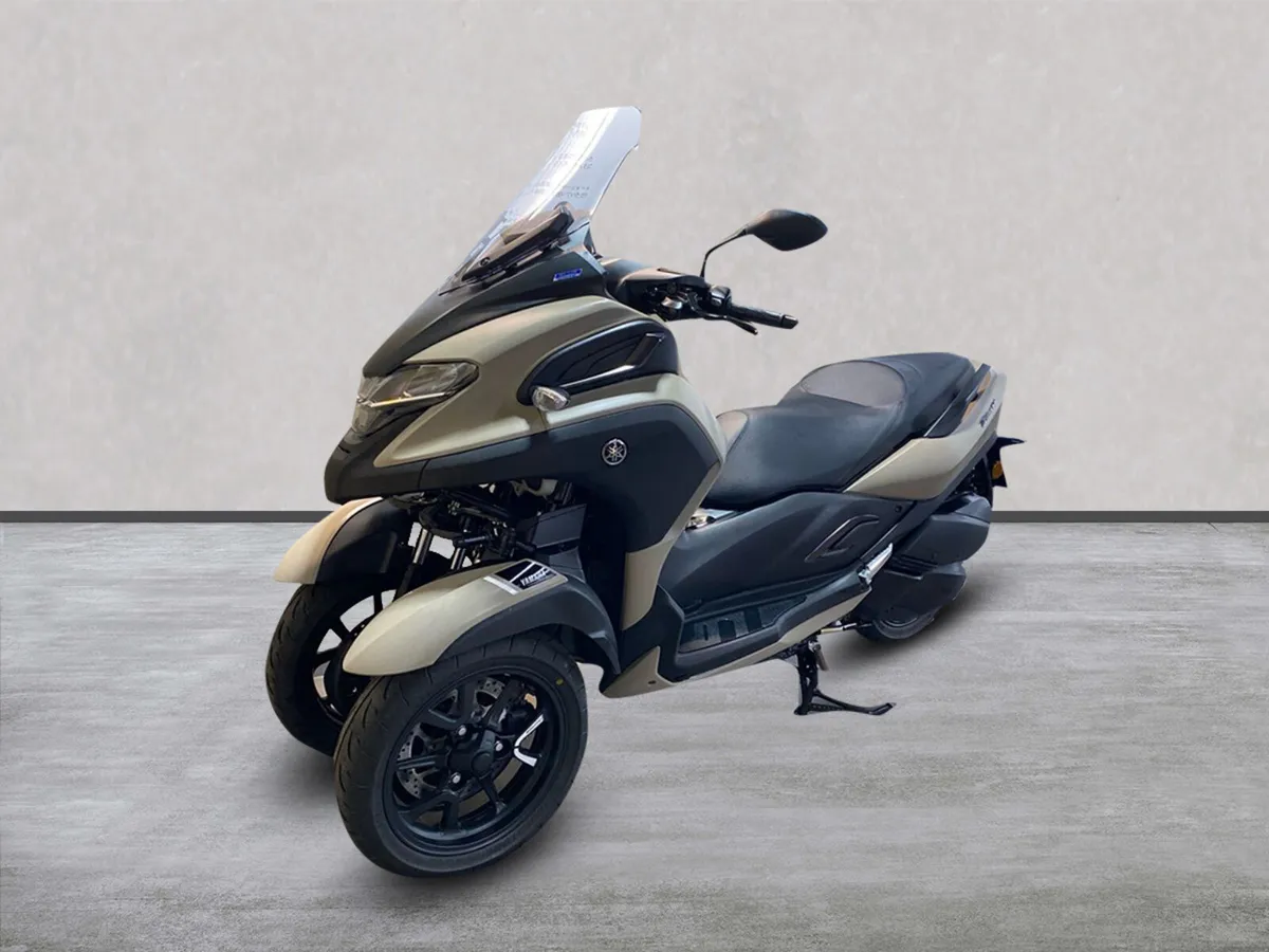 Yamaha Tricity 300, 3 Wheel Scooter, NI Reg - Image 4