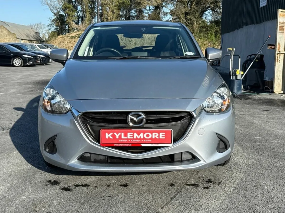 Mazda Demio 1.3 AUTOMATIC - Image 2