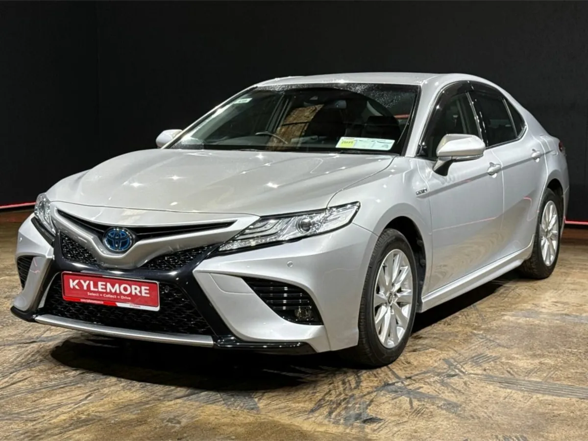 Toyota Camry 2.5 HYBRID - LEATHER INTERIOR - WS MO - Image 3