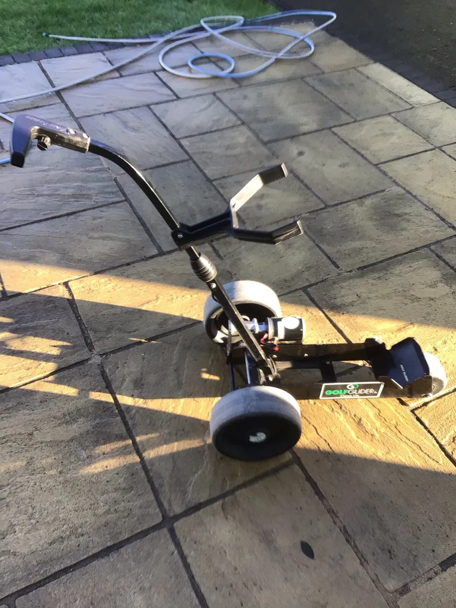 Golf Glider - Image 1