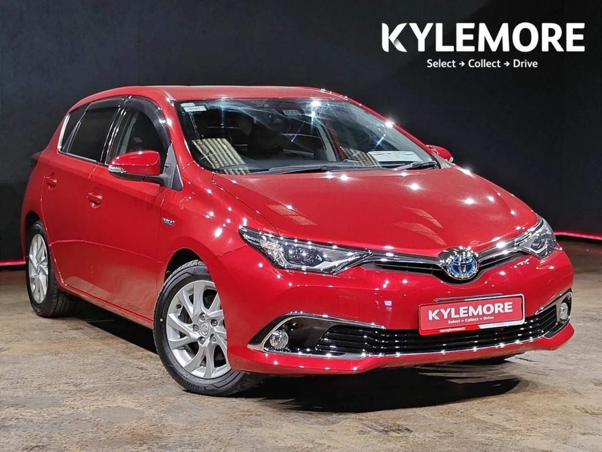 Toyota Auris 1.8 HYBRID - UPGRADED ALLOYS - Image 1
