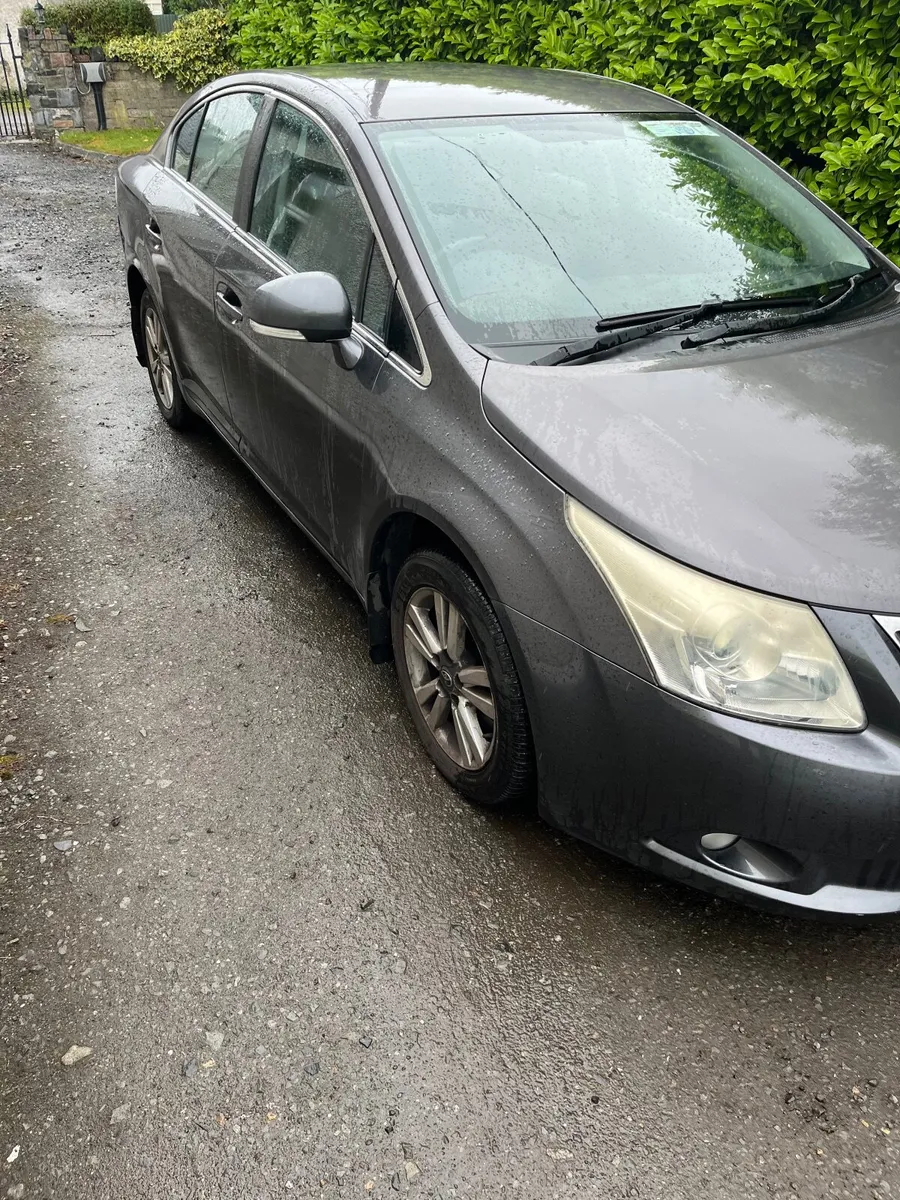 Toyota Avensis 2010 - Image 4