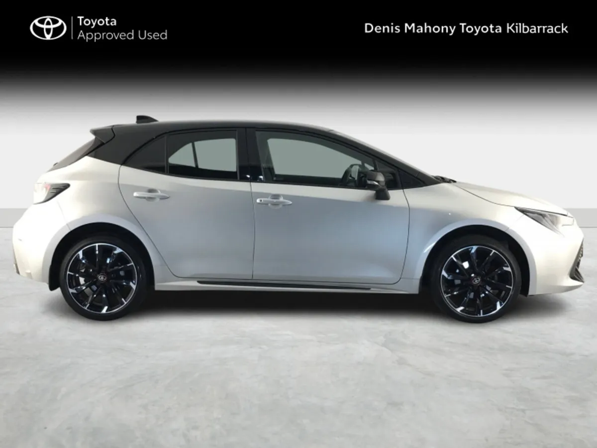 Toyota Corolla GR Sport 1.8 Hybrid - Image 3