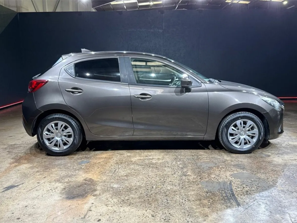 Mazda Demio 1.3 AUTOMATIC - S - Image 3