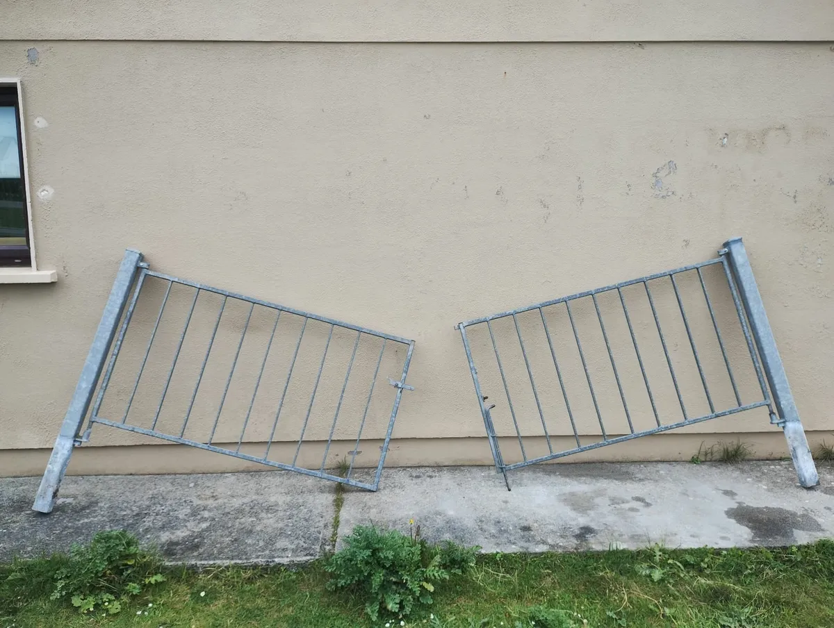 Drive way gates for sale - Image 1