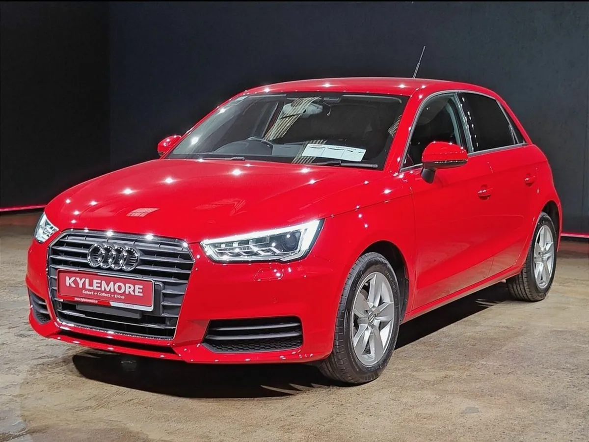 Audi A1 1.0 AUTOMATIC - 5 DOOR SPORTSBACK - PARKIN - Image 3