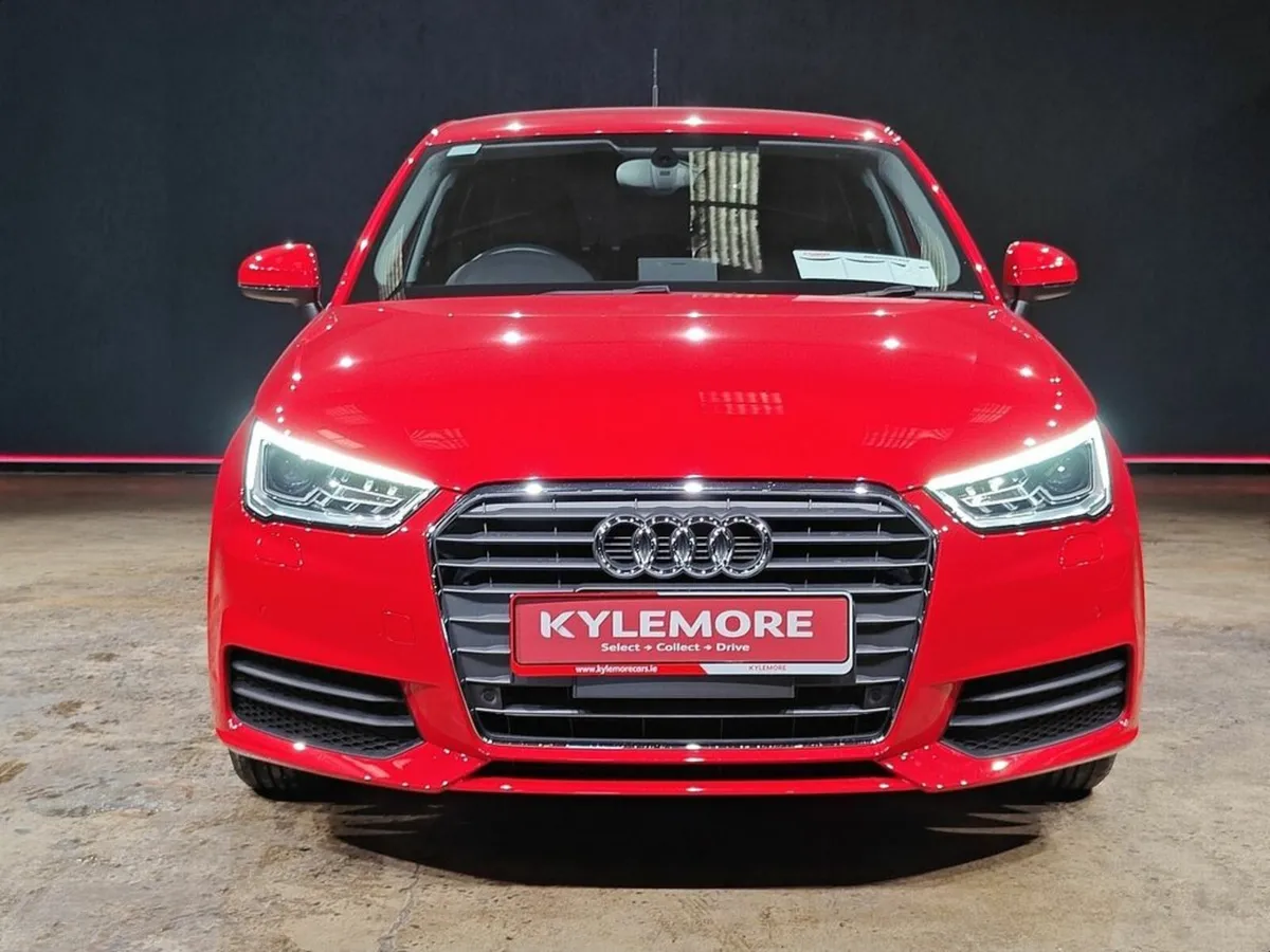 Audi A1 1.0 AUTOMATIC - 5 DOOR SPORTSBACK - PARKIN - Image 4