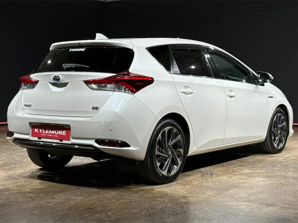 Toyota Auris 1.8 HYBRID AUTOMATIC - UPGRADED ALLOY - Image 4