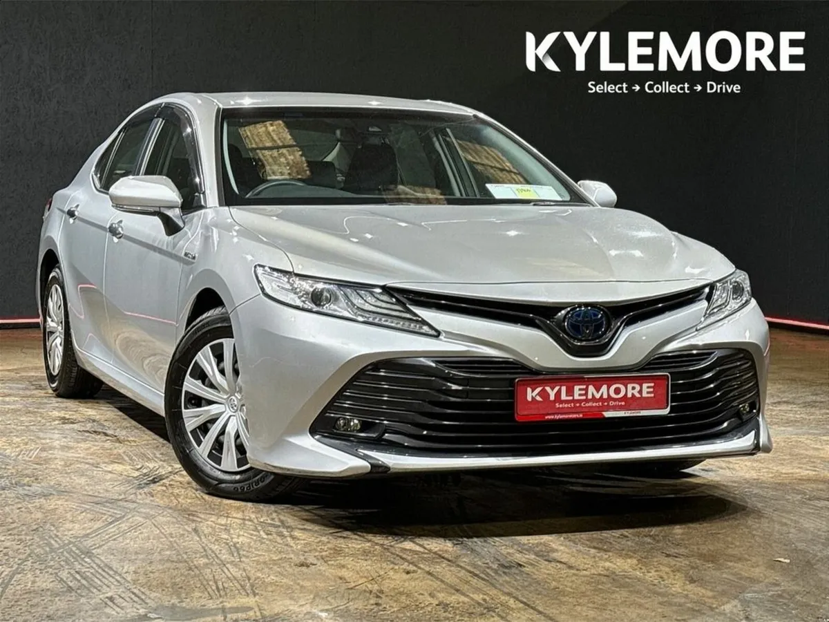 Toyota Camry 2.5 HYBRID AUTOMATIC - REVERSE CAMERA - Image 1