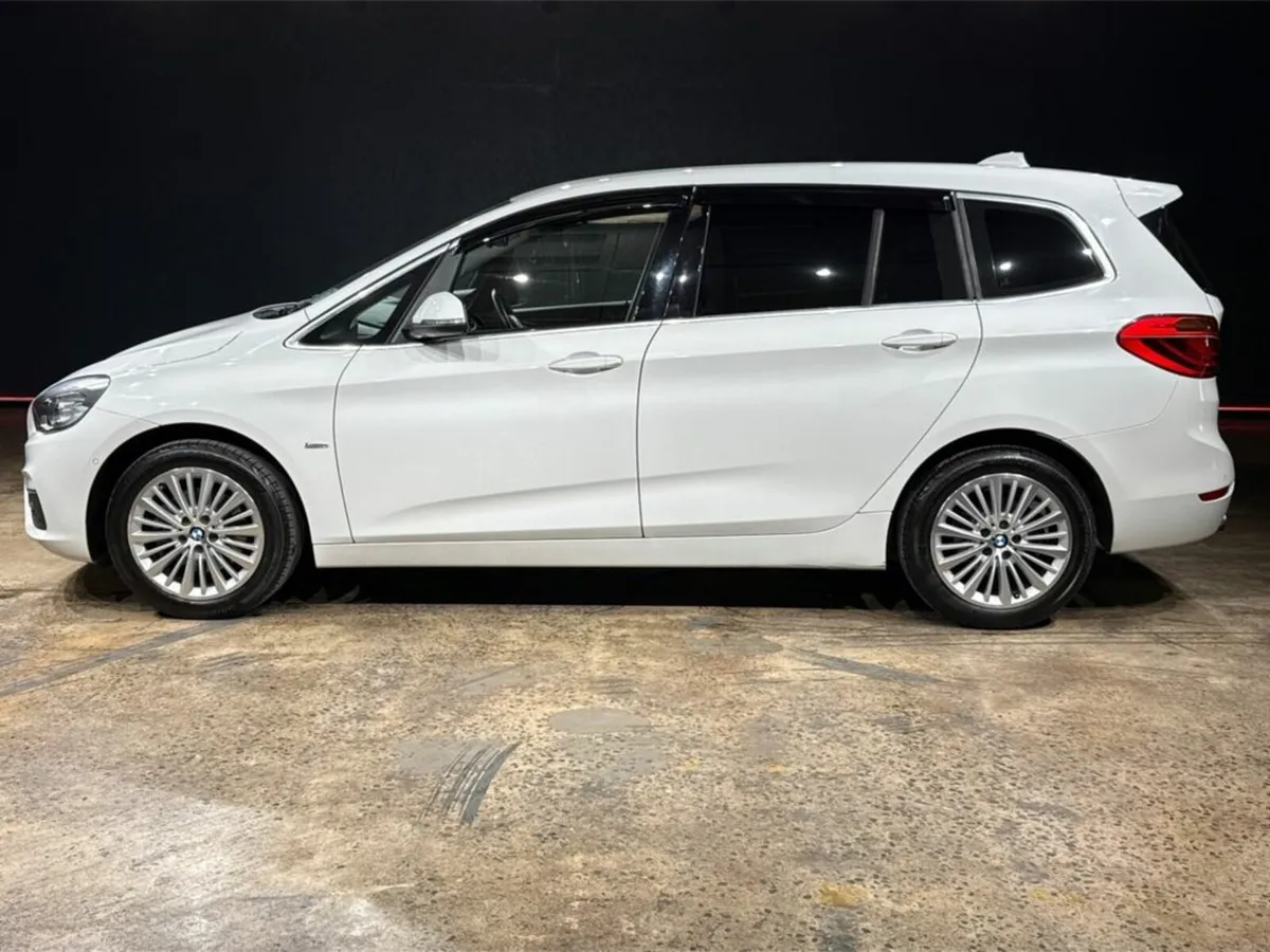 BMW 2-Series 1.5 AUTOMATIC - FULL BLACK LEATHER UP - Image 4
