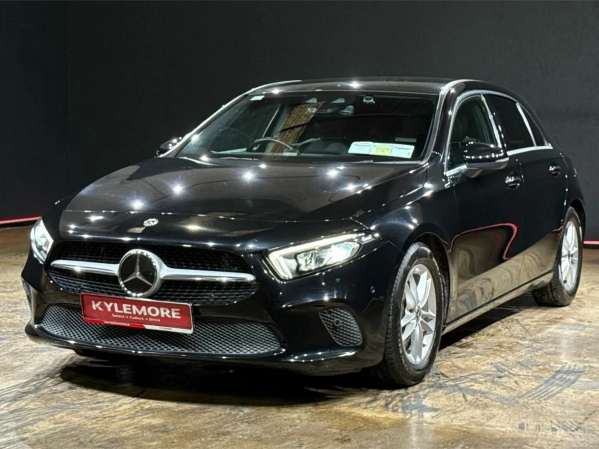 Mercedes-Benz A-Class FACELIFT 1.3 AUTOMATIC A180 - Image 3