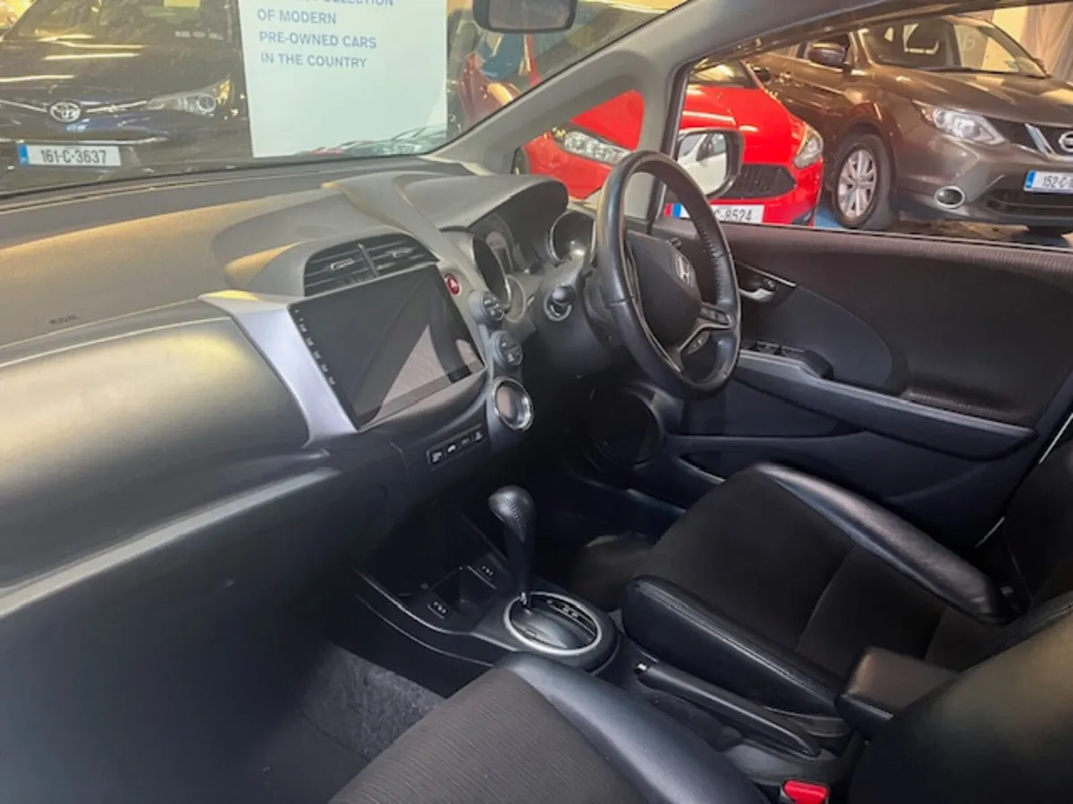 1.3 PETROL HYBRID CVT  5DR AUTO - Image 3