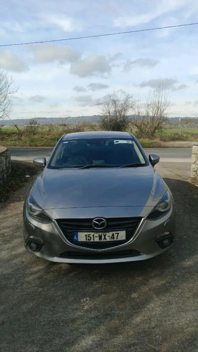 2015 Mazda 3 diesel - Image 3