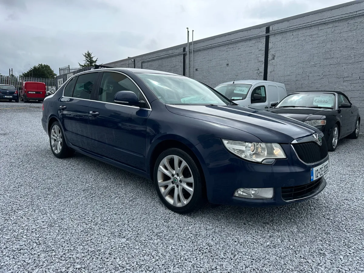 2012 Skoda Superb 1.6 TDI CR 105HP Comfort - Image 1