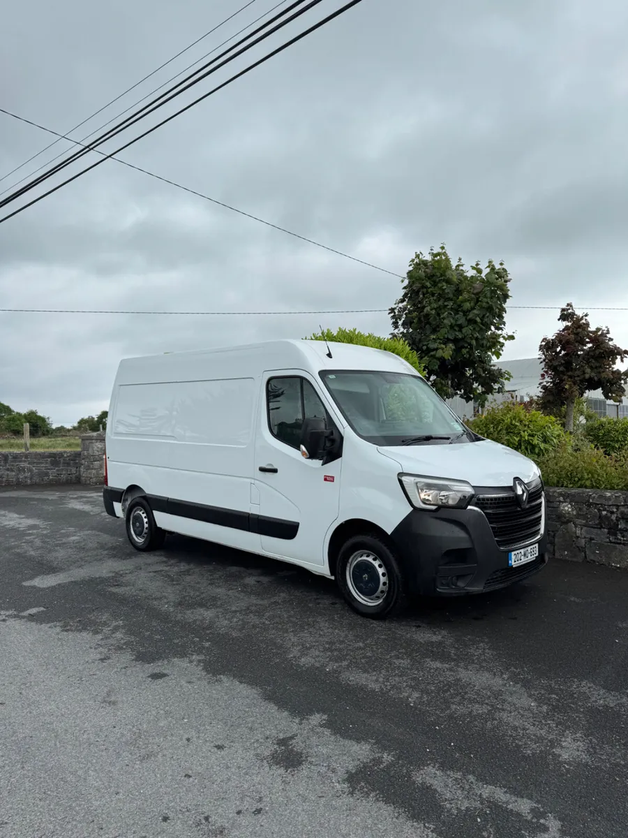 Renault Master 2020 - Image 1