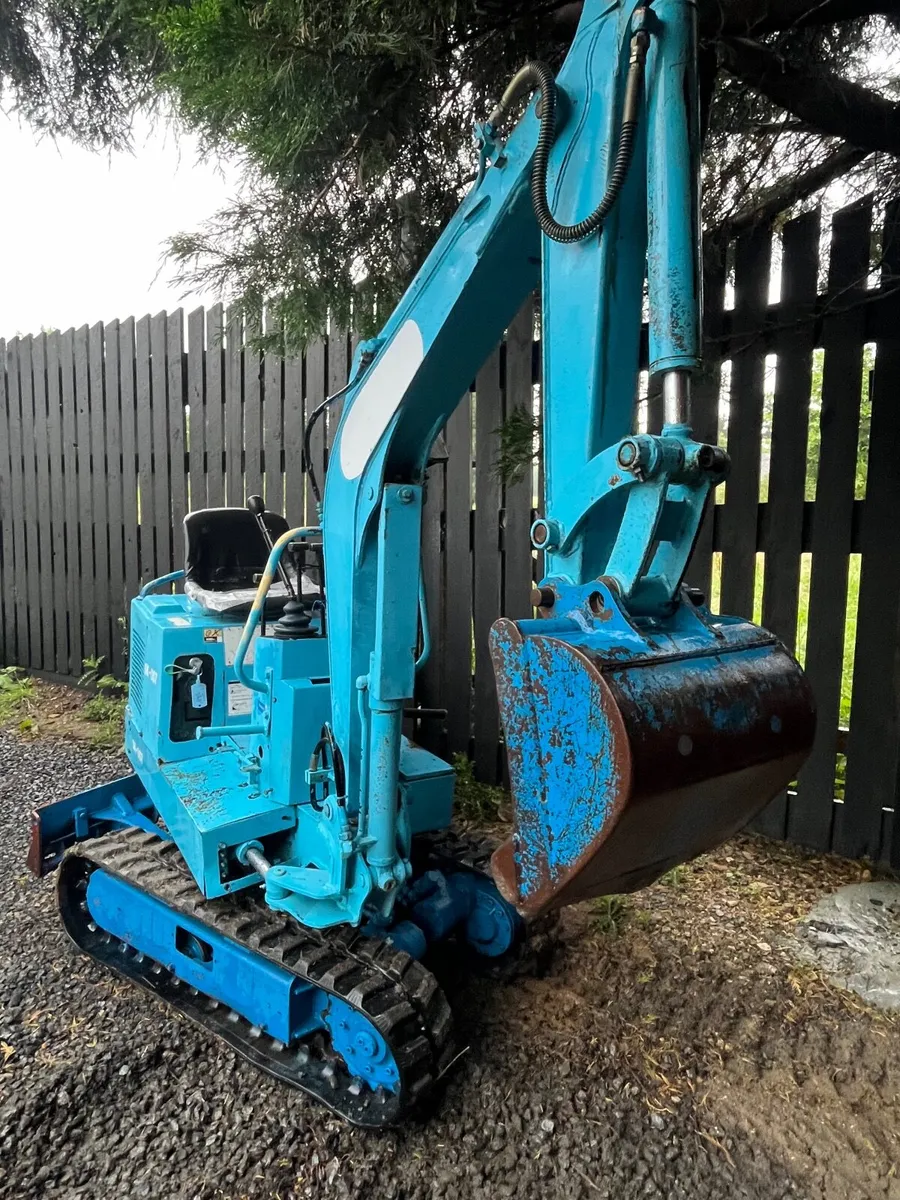0.7 kebelco micro digger - Image 1