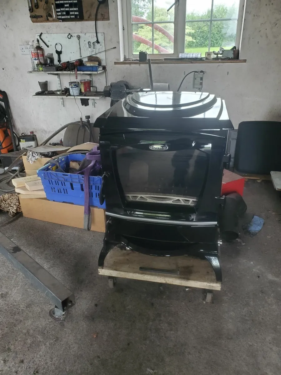 Stanley Reginald boiler solid fuel stove - Image 2