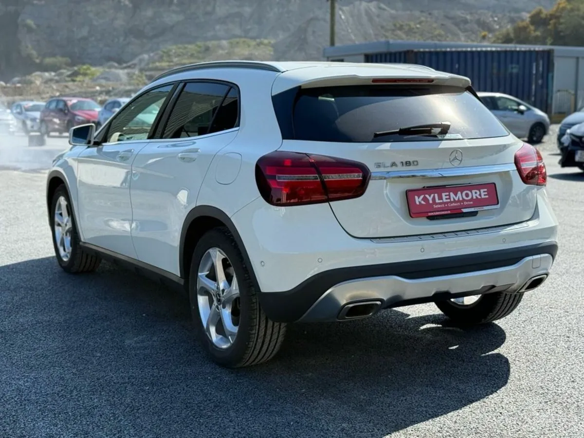 Mercedes-Benz GLA 1.6 AUTOMATIC - Image 4