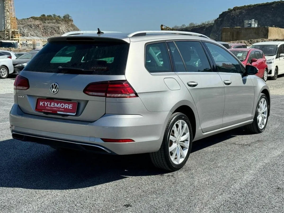 Volkswagen Golf 1.2 TSI AUTOMATIC - REVERSE CAMERA - Image 4