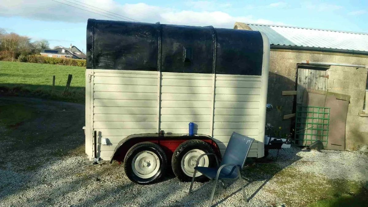 Horse Box - Image 3