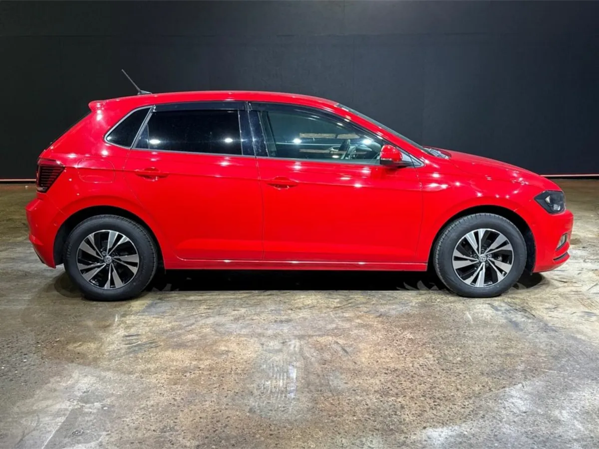 Volkswagen Polo 1.0 AUTOMATIC - CRUISE CONTROL - R - Image 4