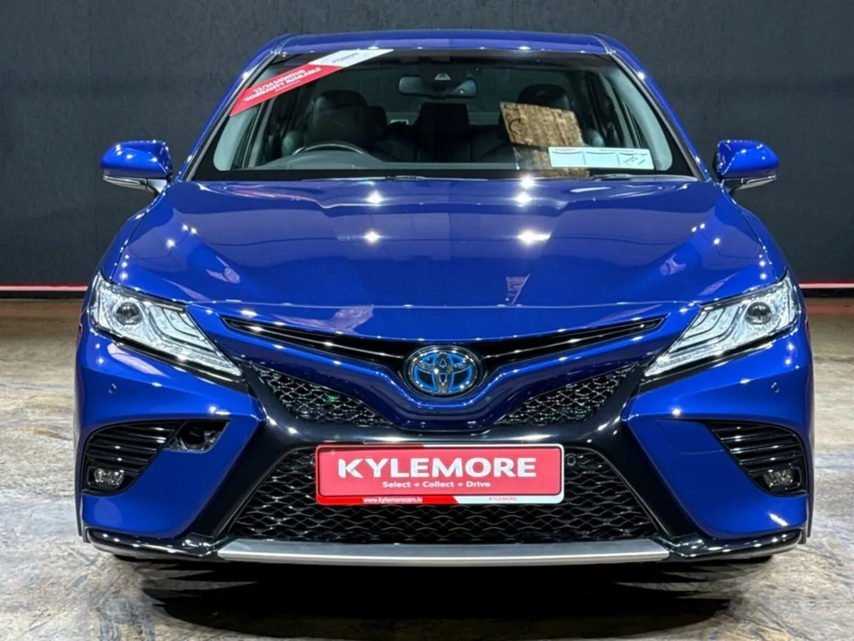 Toyota Camry 2.5 HYBRID - AUTOMATIC - LEATHER INTE - Image 3