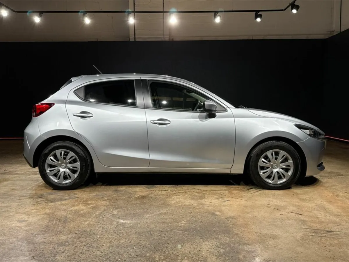 Mazda Mazda2 1.5 AUTOMATIC - LOW MILEAGE - REVERSE - Image 3