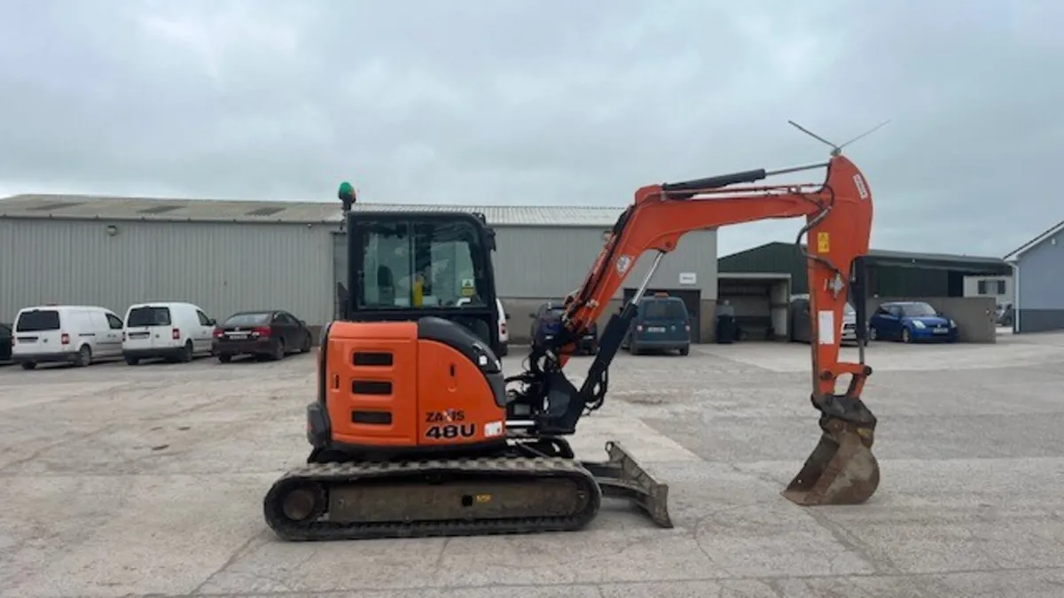 2017 Hitachi ZX48U-5A - Image 3