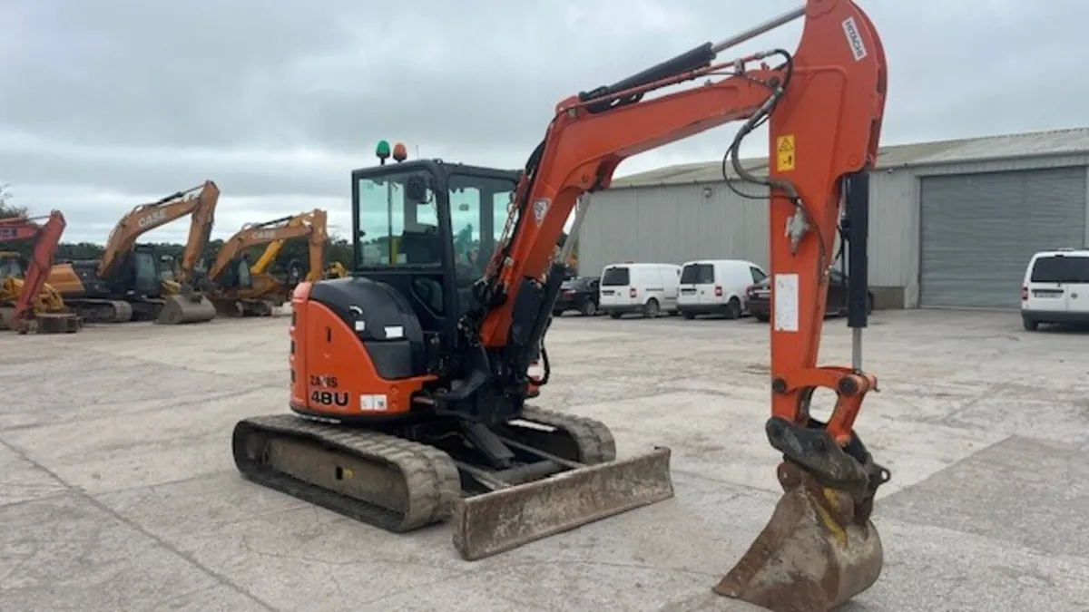 2017 Hitachi ZX48U-5A - Image 4